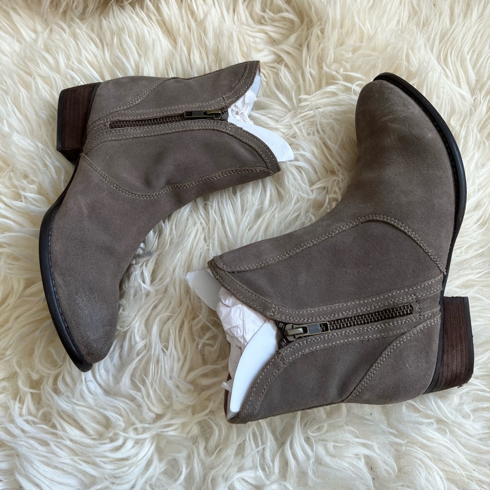Brand New Olive Seychelles Leather Boots